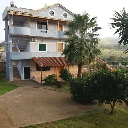 Vila Mehmeti شقة